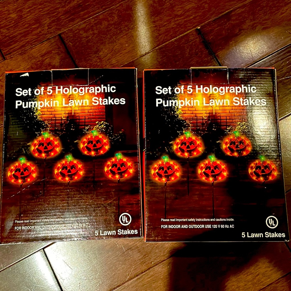 Set of two 5 pack Halloween lawn stakes